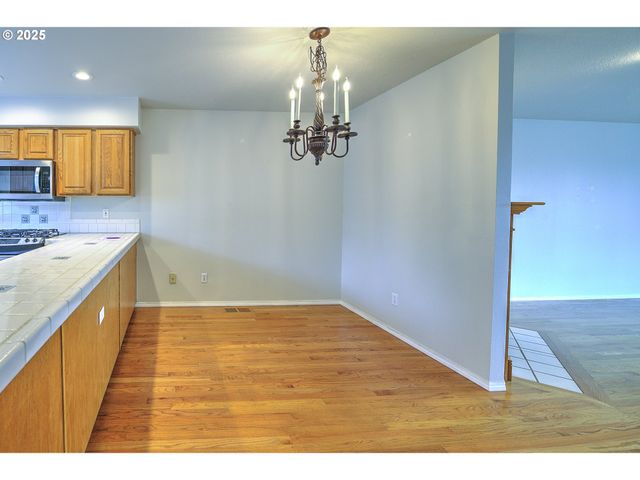 2772 E MCLOUGHLIN Blvd, Vancouver, WA 98661