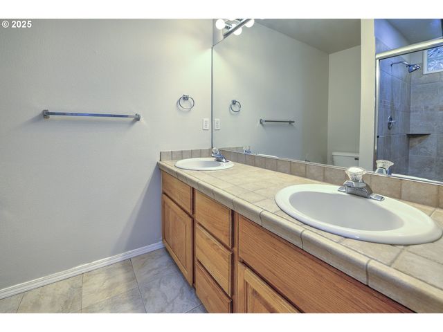 2772 E MCLOUGHLIN Blvd, Vancouver, WA 98661