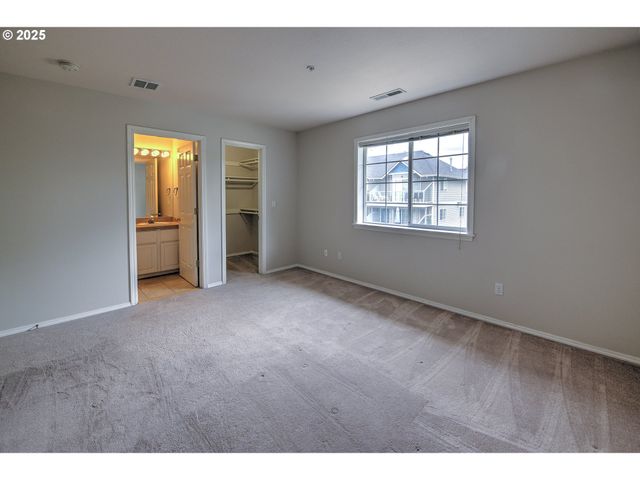 2772 E MCLOUGHLIN Blvd, Vancouver, WA 98661