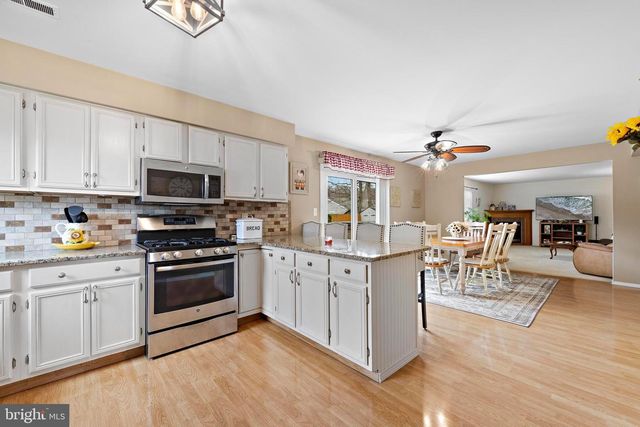 141 NEW HOPE STREET, Tuckerton, NJ 08087