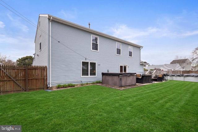 141 NEW HOPE STREET, Tuckerton, NJ 08087