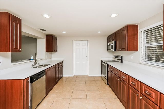 3914 PENSDALE DRIVE, New Port Richey, FL 34652