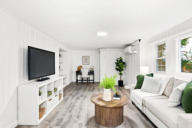 615 Salem St 1, Malden, MA 02148