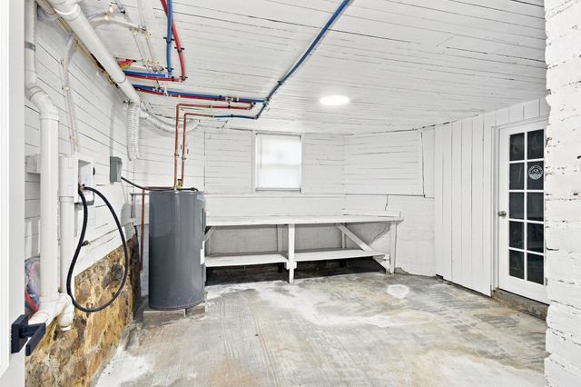 615 Salem St 1, Malden, MA 02148