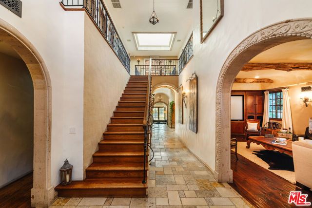 10064 Toluca Lake Avenue, Toluca Lake (los Angeles), CA 91602