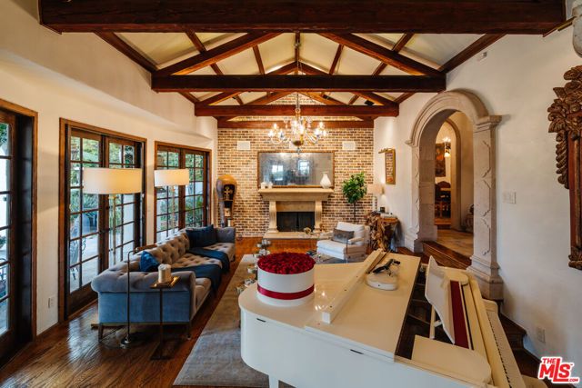 10064 Toluca Lake Avenue, Toluca Lake (los Angeles), CA 91602