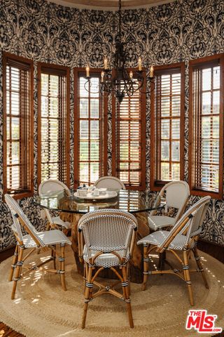 10064 Toluca Lake Avenue, Toluca Lake (los Angeles), CA 91602