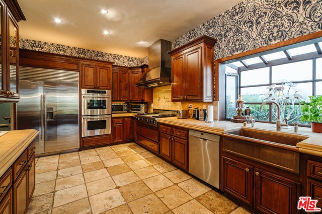 10064 Toluca Lake Avenue, Toluca Lake (los Angeles), CA 91602