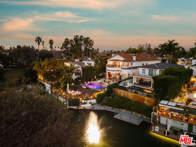 10064 Toluca Lake Avenue, Toluca Lake (los Angeles), CA 91602