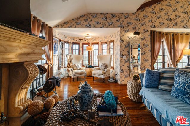 10064 Toluca Lake Avenue, Toluca Lake (los Angeles), CA 91602