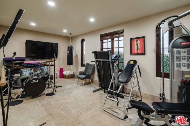 10064 Toluca Lake Avenue, Toluca Lake (los Angeles), CA 91602