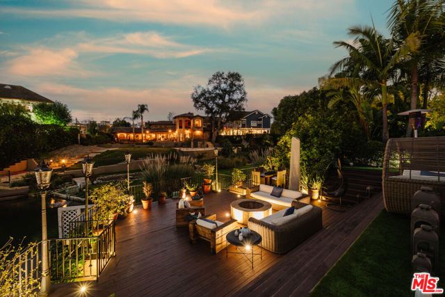 10064 Toluca Lake Avenue, Toluca Lake (los Angeles), CA 91602