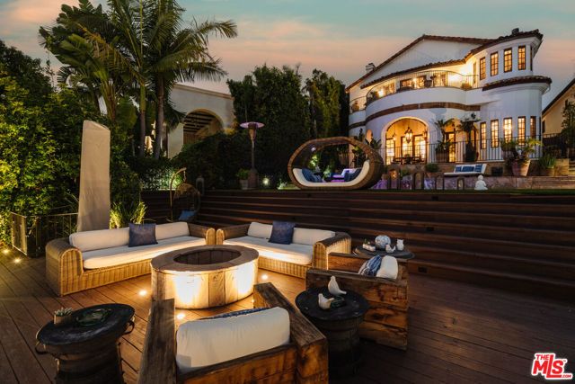 10064 Toluca Lake Avenue, Toluca Lake (los Angeles), CA 91602