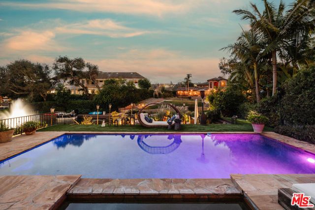 10064 Toluca Lake Avenue, Toluca Lake (los Angeles), CA 91602