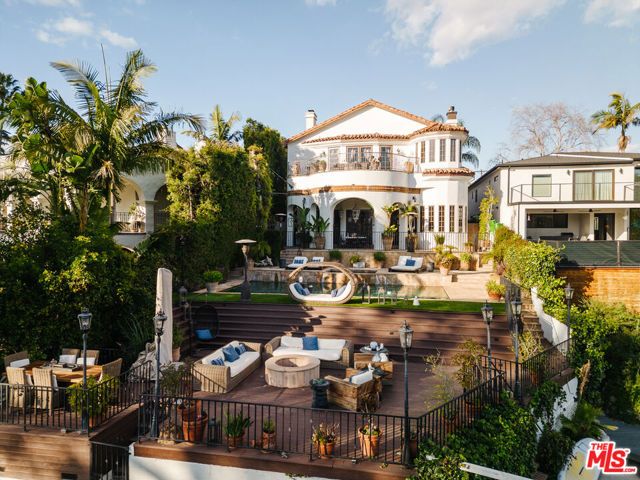 10064 Toluca Lake Avenue, Toluca Lake (los Angeles), CA 91602