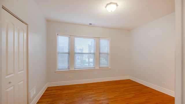 4847 S Vincennes Avenue 203, Chicago, IL 60615