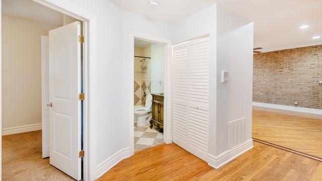 4847 S Vincennes Avenue 203, Chicago, IL 60615