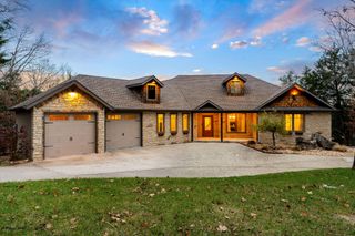 445 Arizona Drive, Branson, MO 65616