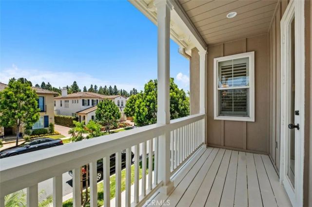 9 Petaluma, Irvine, CA 92602