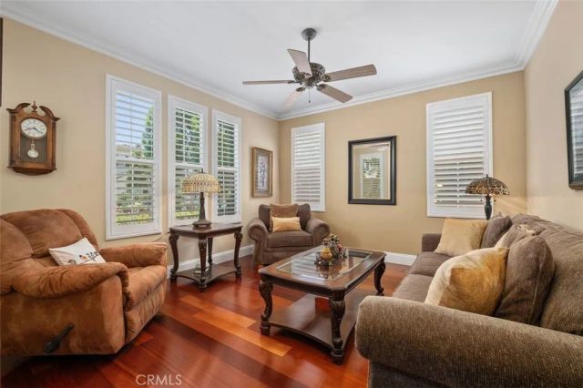 9 Petaluma, Irvine, CA 92602