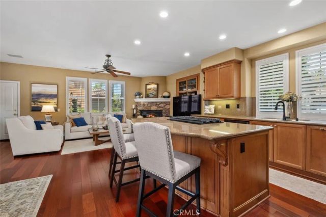 9 Petaluma, Irvine, CA 92602
