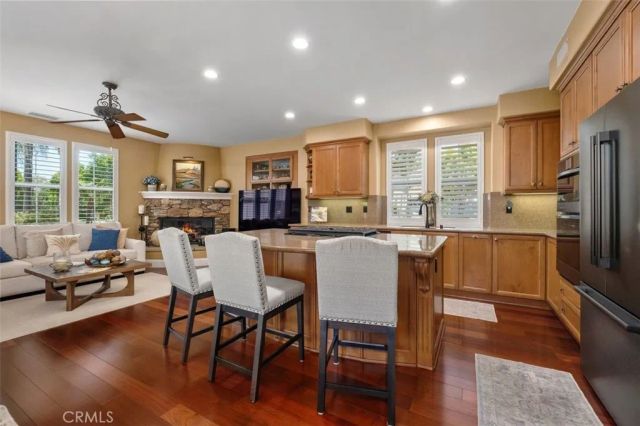 9 Petaluma, Irvine, CA 92602