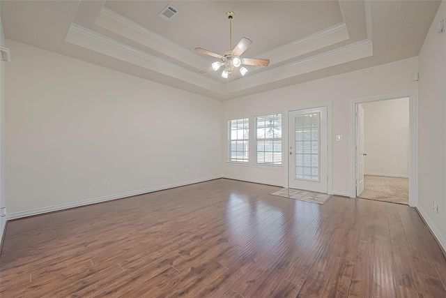 1189 Lovett Street, Tomball, TX 77375