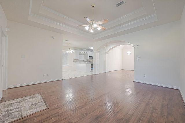 1189 Lovett Street, Tomball, TX 77375