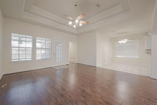 1189 Lovett Street, Tomball, TX 77375