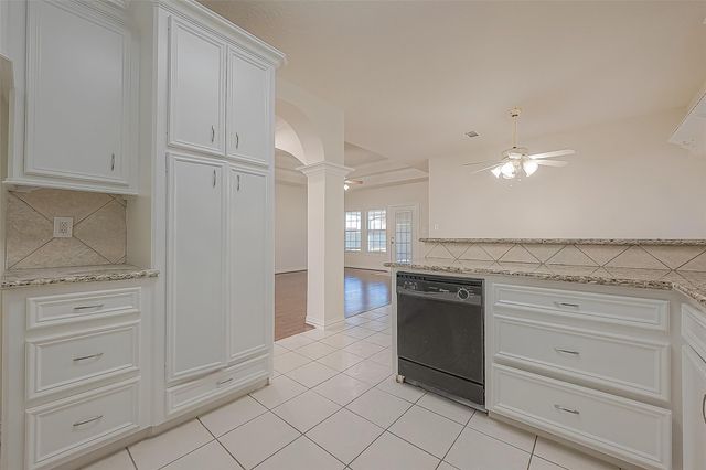 1189 Lovett Street, Tomball, TX 77375