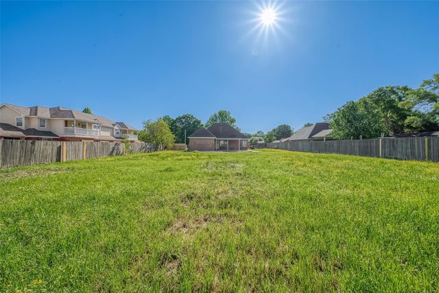 1189 Lovett Street, Tomball, TX 77375