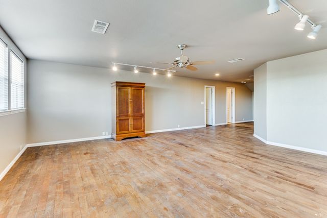 6306 Shadow Valley Drive, Burleson, TX 76028