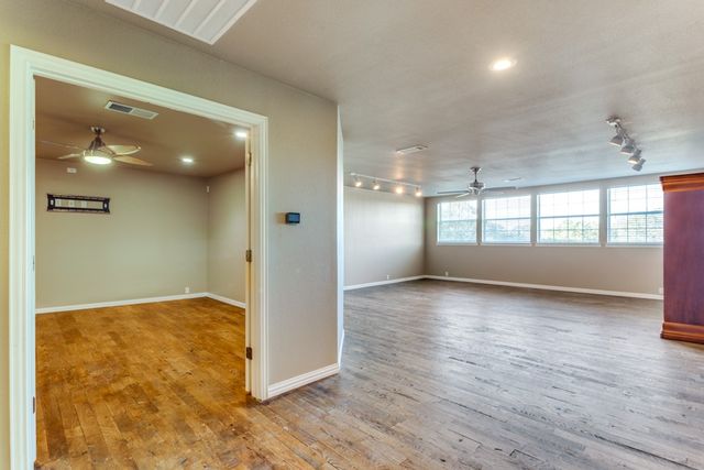 6306 Shadow Valley Drive, Burleson, TX 76028