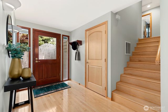 12450 NE 141st Street, Kirkland, WA 98034