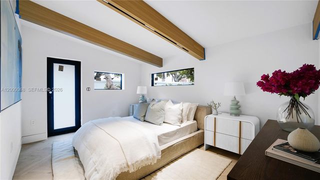 12600 Ixora Rd, North Miami, FL 33181