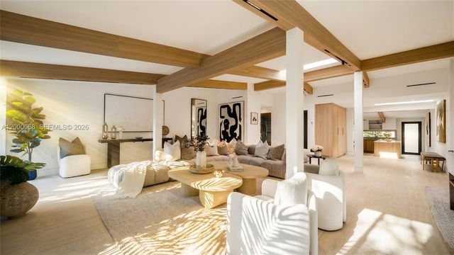 12600 Ixora Rd, North Miami, FL 33181