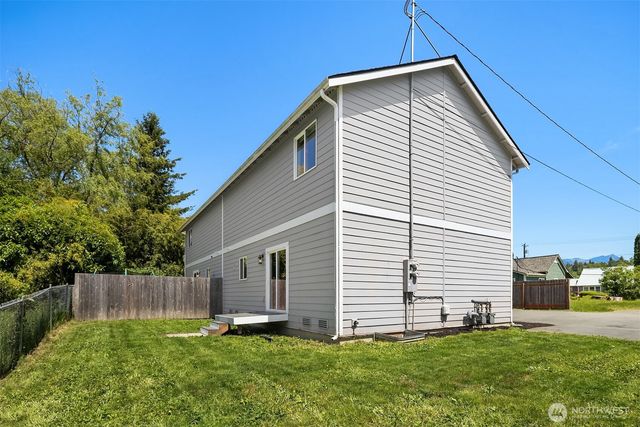 513 4th Street, Sultan, WA 98294