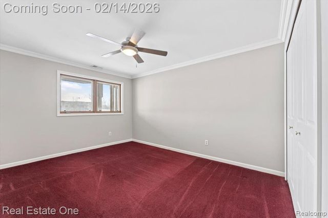 9883 Hawthorne Glen Drive, Grosse Ile, MI 48138