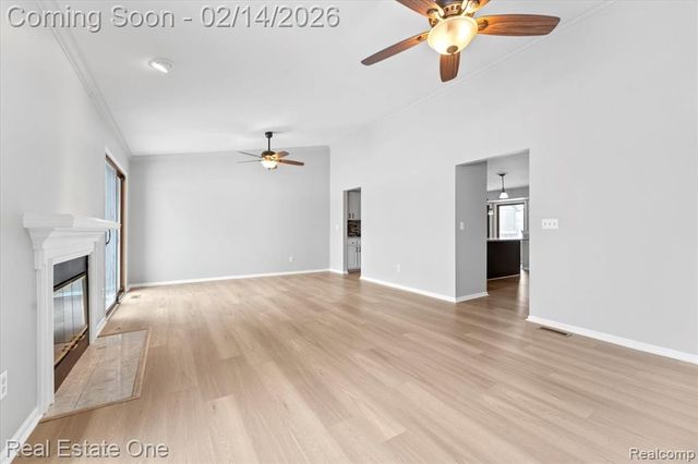 9883 Hawthorne Glen Drive, Grosse Ile, MI 48138