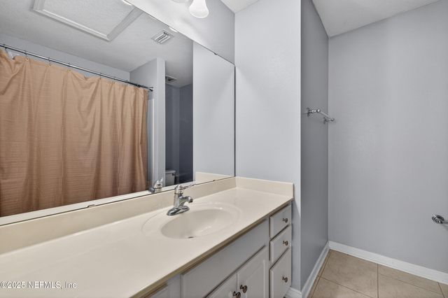 8087 SUMMER BAY Court, Jacksonville, FL 32256