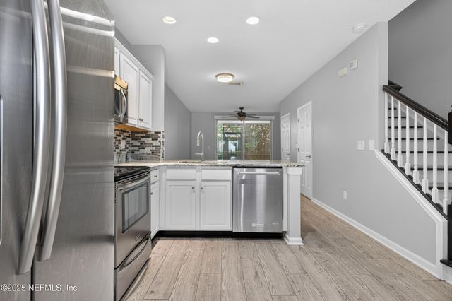 8087 SUMMER BAY Court, Jacksonville, FL 32256