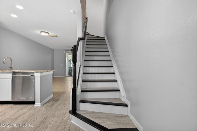 8087 SUMMER BAY Court, Jacksonville, FL 32256