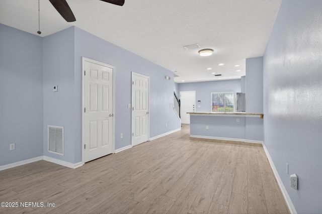 8087 SUMMER BAY Court, Jacksonville, FL 32256