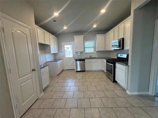8011 Grandstand Parkway, Fulshear, TX 77441