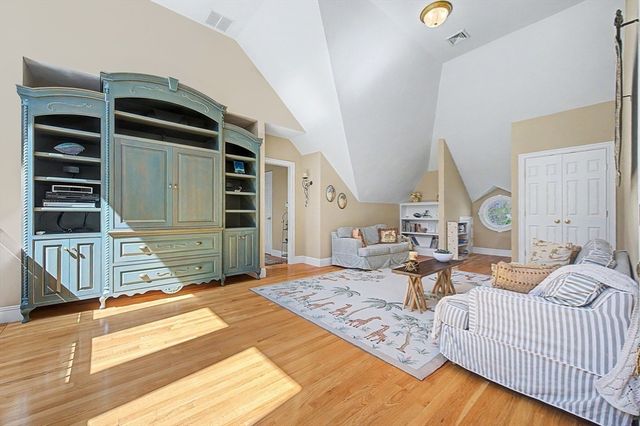 6 Trailside Way, Norfolk, MA 02056