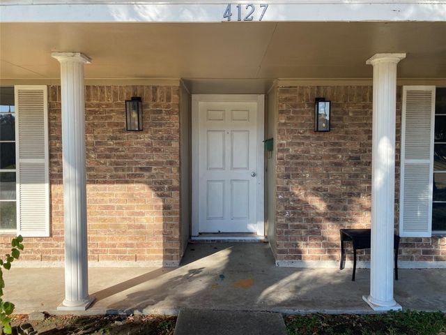 4127 Gallant Fox Drive, Pasadena, TX 77503