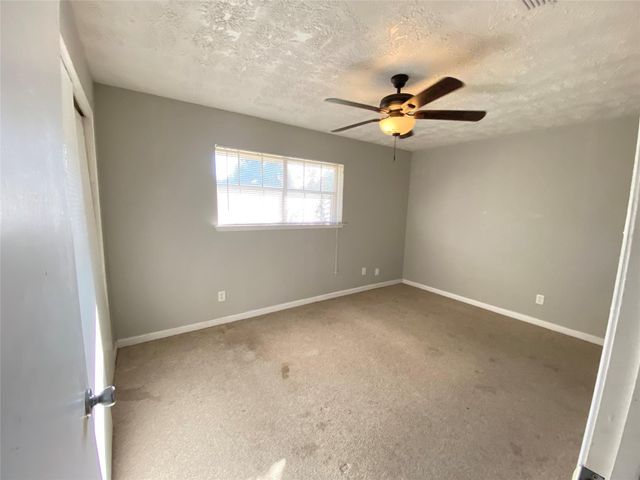 4127 Gallant Fox Drive, Pasadena, TX 77503