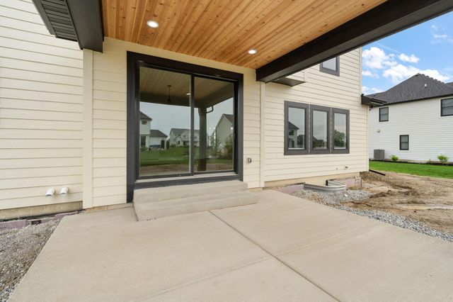 9430 Iris Drive, St. John, IN 46373