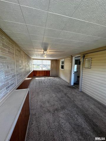 920 5TH Street, Colona, IL 61241