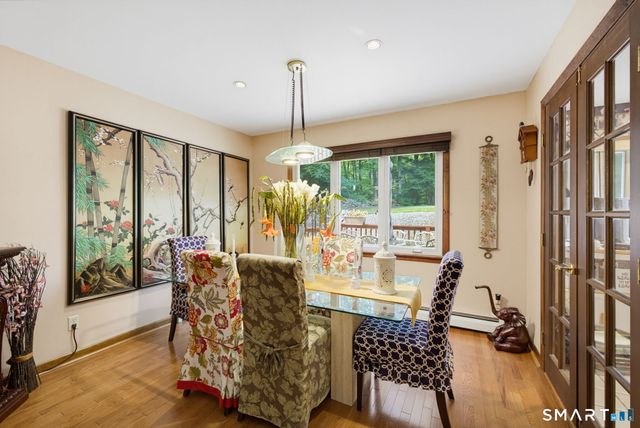 70 Pine Hollow Drive, Middlebury, CT 06762